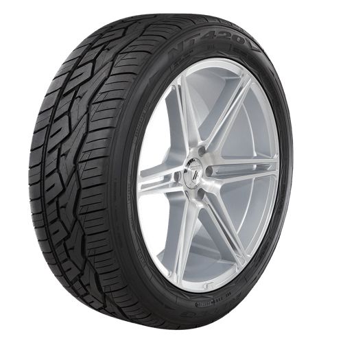 305/40R22 114H XL NT420V 31.6 3054022