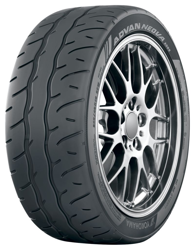 Yokohama Advan Neova AD09 Tire - 285/35R20 104W XL
